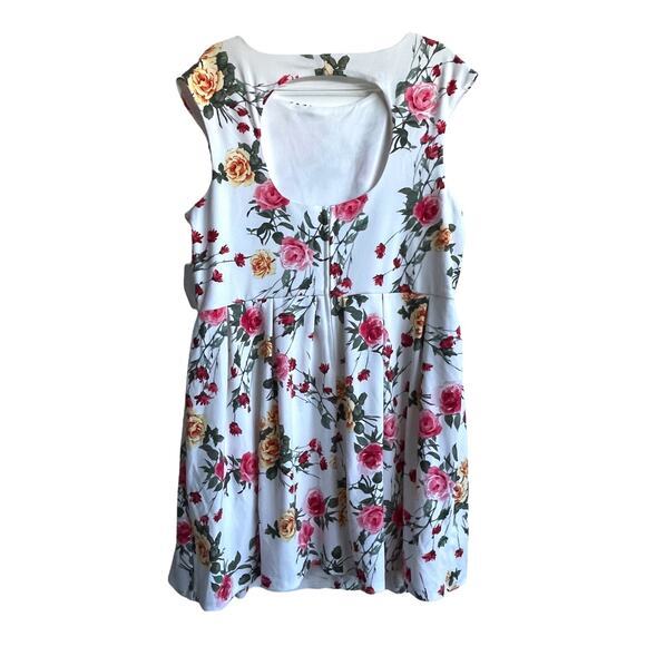 Emerald Sundae White Floral Fit & Flare Dress NWT 2X Plus Romantic Cottagecore - Picture 5 of 10